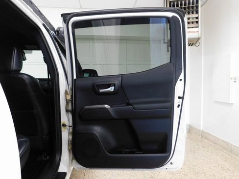 Used 2019 Toyota Tacoma TRD Pro image 91