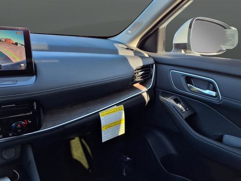 New 2026 Nissan Rogue Platinum w/ Tech Package image 44