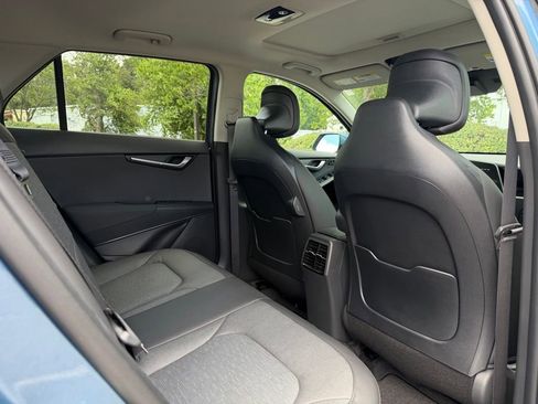 Certified 2025 Kia Niro FWD image 27