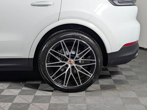 New 2026 Porsche Cayenne Coupe AWD/4WD image 12