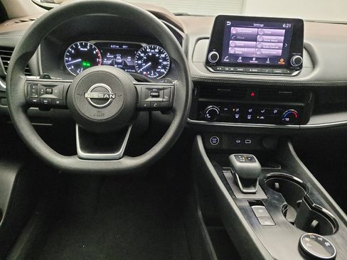 Used 2023 Nissan Rogue S AWD/4WD image 22