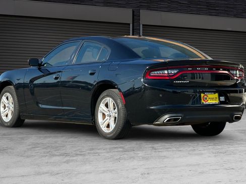 Used 2022 Dodge Charger SXT image 6