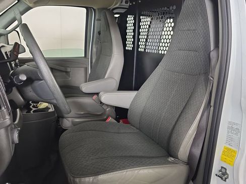 Used 2024 GMC Savana 2500 w/ Driver Convenience Package RWD image 15