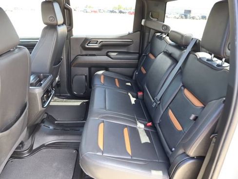 Used 2022 GMC Sierra 1500 AT4 AWD/4WD image 13