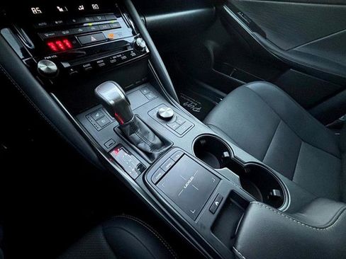 Used 2025 Lexus IS 300 w/ Premium Package image 24