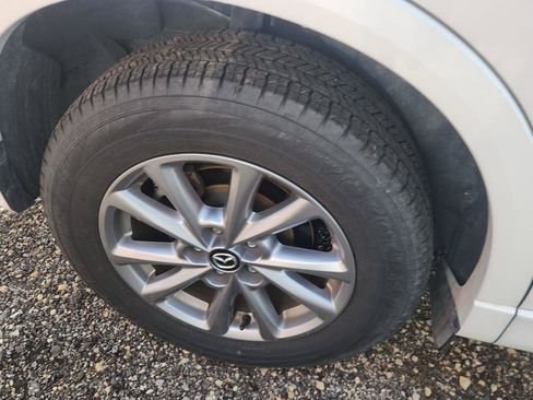 Used 2025 MAZDA CX-5 AWD 2.5 S w/ Preferred Package image 3