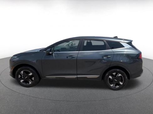 Used 2026 Kia Sportage LX AWD/4WD image 9