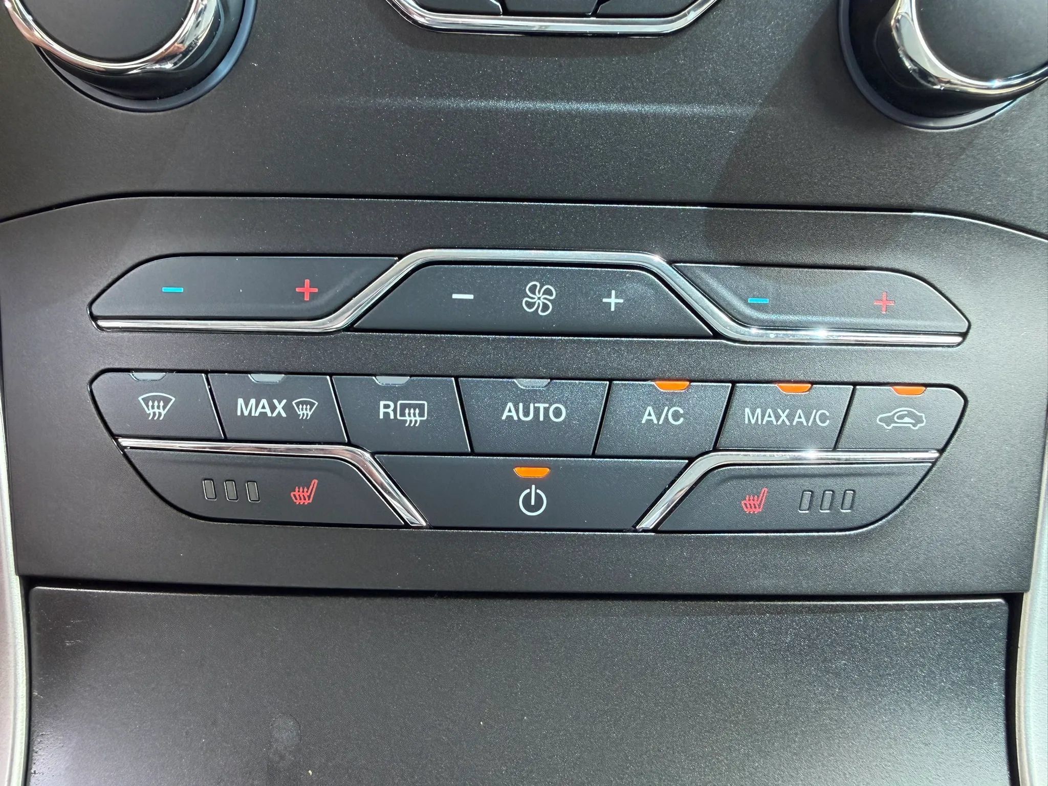 Used 2019 Ford Edge SEL w/ Equipment Group 201A AWD/4WD image 27