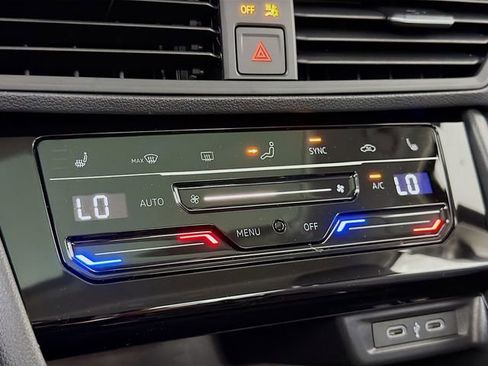 New 2026 Volkswagen Jetta SE image 17