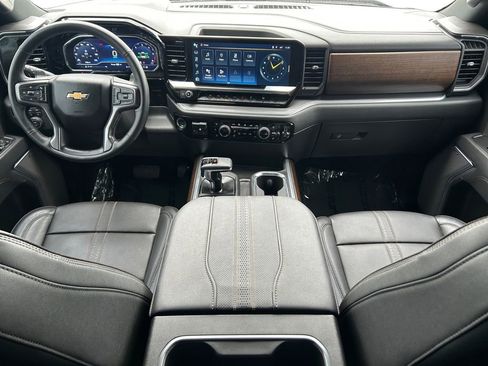 Used 2025 Chevrolet Silverado 1500 High Country image 10