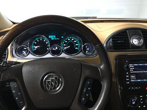 Used 2017 Buick Enclave Premium w/ Experience Buick Package FWD image 21