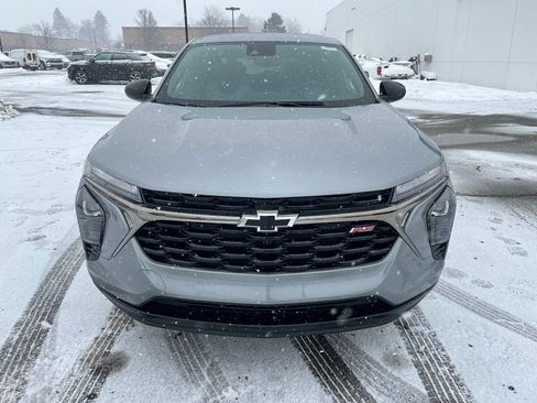 New 2026 Chevrolet Trax RS image 2