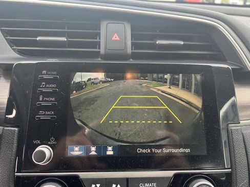 Used 2019 Honda Civic EX image 13