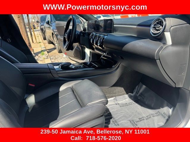 Used 2023 Mercedes-Benz CLA 250 4MATIC w/ Premium Package image 27