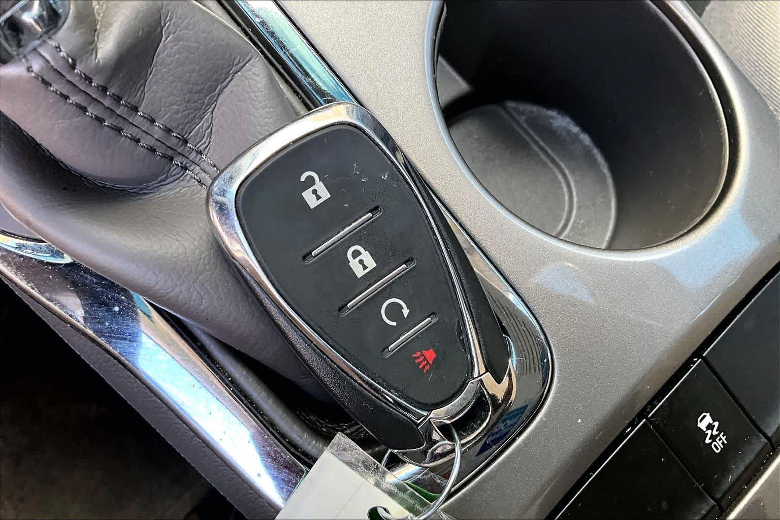 Used 2017 Chevrolet Cruze Premier FWD image 15