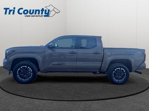 Certified 2026 Toyota Tacoma TRD Sport w/ TRD Sport Premium Package image 5