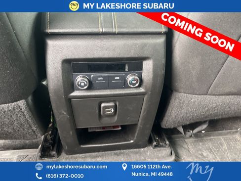 Used 2021 Chevrolet Traverse LT w/ LPO, Floor Liner Package image 8