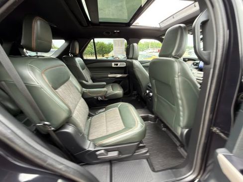 Used 2022 Ford Explorer Timberline w/ Timberline Technology Package AWD/4WD image 10