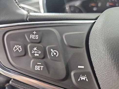 Used 2024 Chevrolet Equinox LT FWD image 22