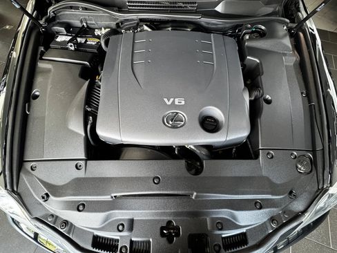 Used 2013 Lexus IS 250C w/ Luxury Pkg RWD image 48