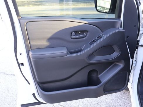 Used 2022 Nissan Frontier S w/ Technology Package image 21