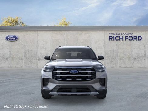 New 2026 Ford Explorer Active RWD image 6