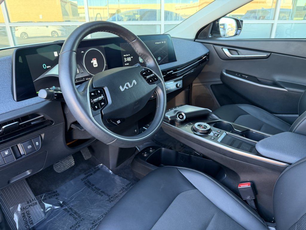 Used 2024 Kia EV6 Light AWD/4WD image 34