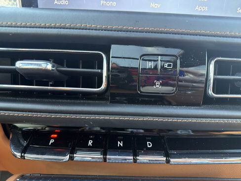 Certified 2023 Lincoln Aviator Black Label w/ Dynamic Handling Package AWD/4WD image 25