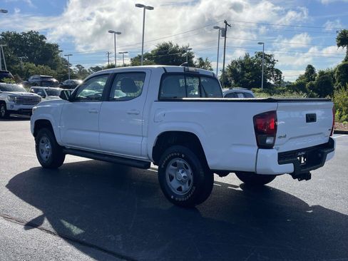 Used 2018 Toyota Tacoma SR w/ SR Convenience Package AWD/4WD image 5