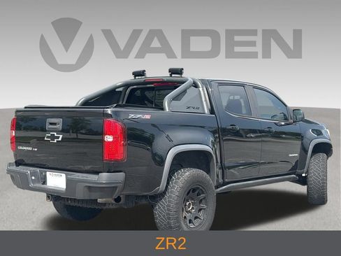 Used 2018 Chevrolet Colorado ZR2 w/ ZR2 Midnight Special Edition AWD/4WD image 7