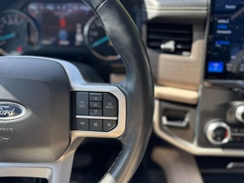 Certified 2024 Ford Expedition Limited image 16