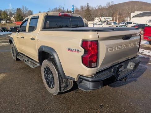 Used 2024 Chevrolet Colorado Trail Boss w/ Technology Package image 7