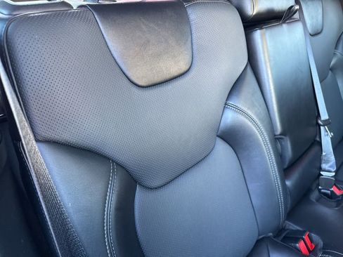 Used 2023 Jeep Cherokee Altitude Lux image 56