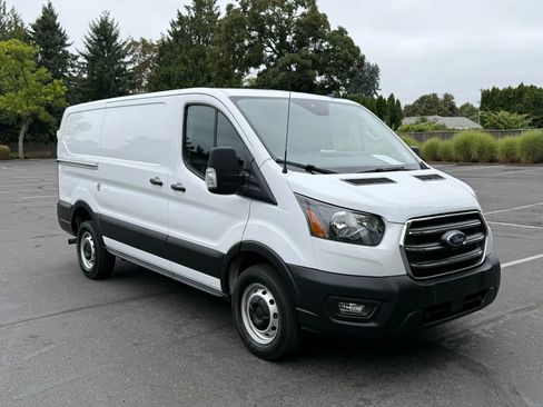 Used 2020 Ford Transit 250 Low Roof image 9