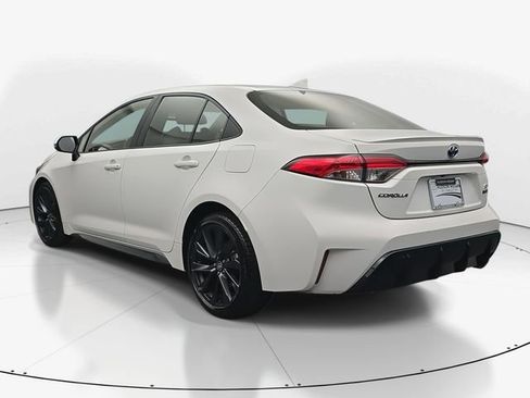 Used 2023 Toyota Corolla SE image 7