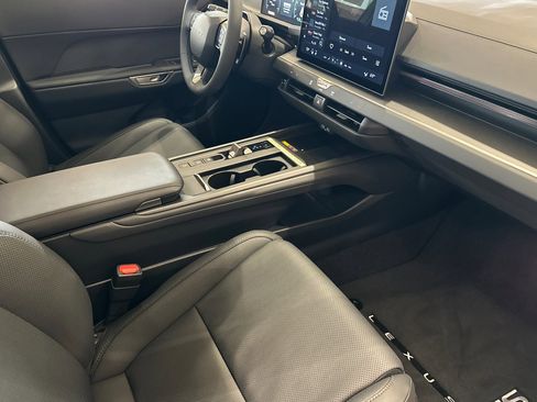 New 2026 Lexus ES 500e AWD/4WD image 15