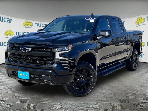 Used 2023 Chevrolet Silverado 1500 LT Trail Boss w/ LT Trail Boss Premium Package image 3