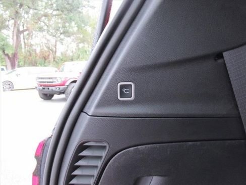 New 2026 Chrysler Pacifica Select w/ S Appearance Package image 31