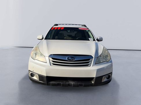 Used 2011 Subaru Outback 2.5i Premium w/ Popular Equipment Group 2A image 7