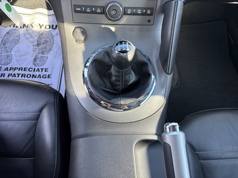 Used 2006 Pontiac Solstice Convertible w/ Premium Package image 16