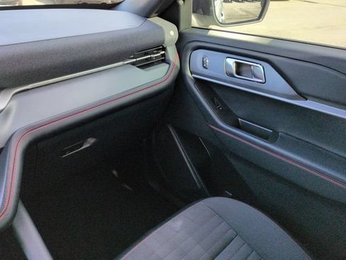 Used 2025 Ford Explorer ST-Line w/ Premium Package AWD/4WD image 17