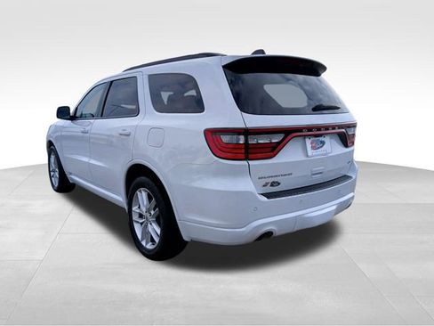Used 2023 Dodge Durango GT image 3