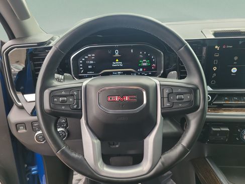 Used 2023 GMC Sierra 1500 Elevation w/ Elevation Premium Package AWD/4WD image 9