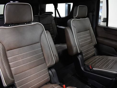 Used 2026 GMC Yukon XL Denali Ultimate AWD/4WD image 34