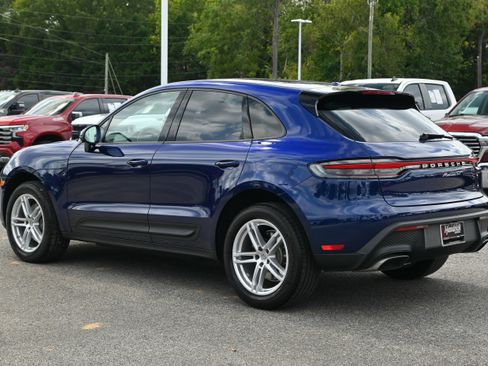 Used 2024 Porsche Macan w/ Premium Plus Package image 12