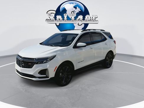 Certified 2022 Chevrolet Equinox RS w/ Infotainment Package image 5