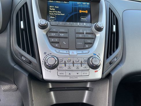 Used 2015 Chevrolet Equinox LT image 27