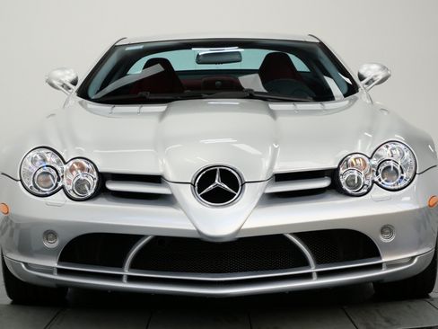 Used 2006 Mercedes-Benz SLR image 4