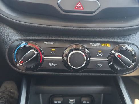 Used 2021 Kia Soul LX FWD image 27