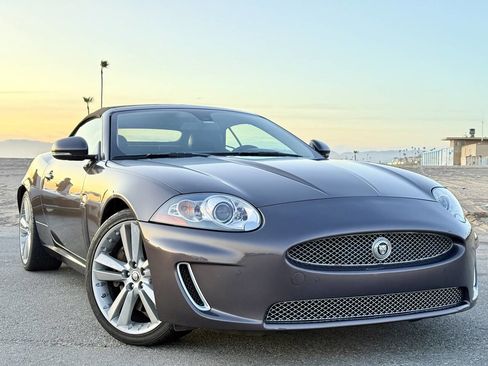Used 2010 Jaguar XK Convertible image 9